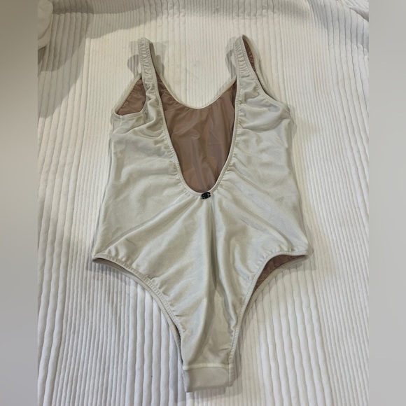 Adriana Degreas OUI LOW-CUT SWIMSUIT - Picture 4 of 5